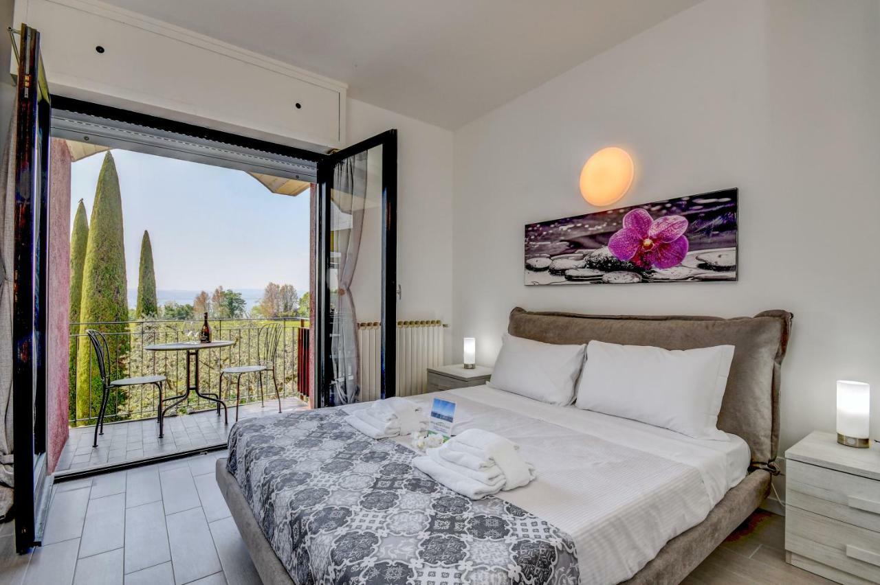 Holiday Sirmione Apartments Eksteriør bilde